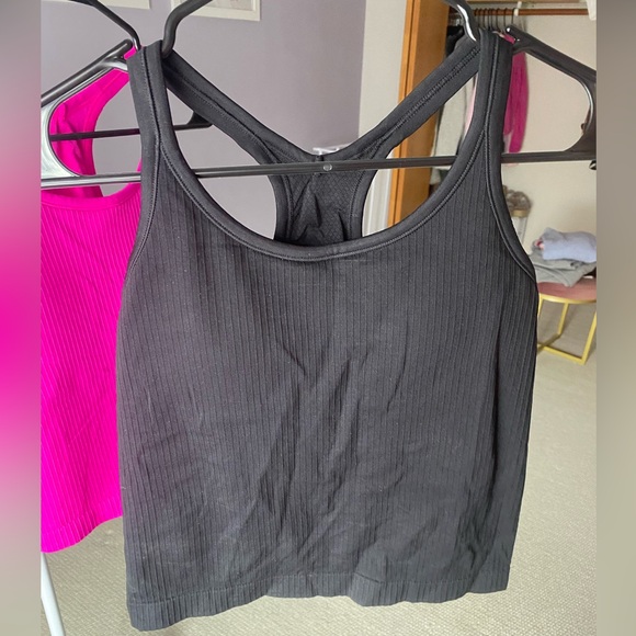Women Ribbed Workout Crop Tops with Built in Bra (set of two) - Picture 5 of 11
